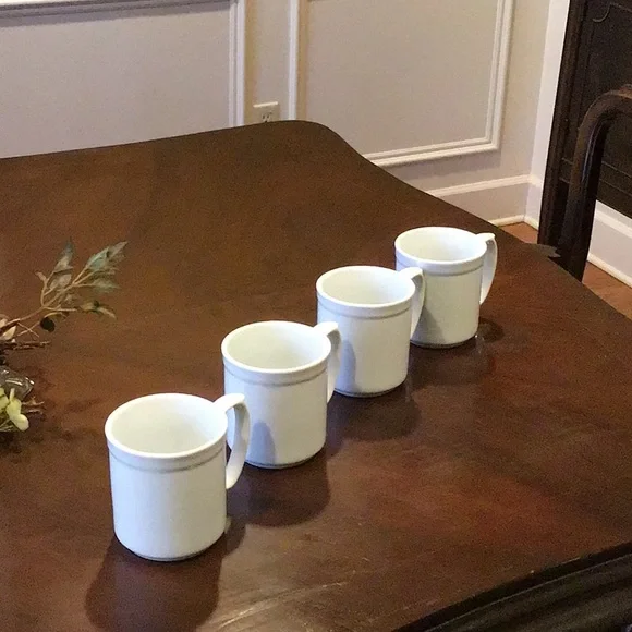 Williams Sonoma Pantry Essentials ceramic coffee mugs set of 4 - Picture 2 of 7